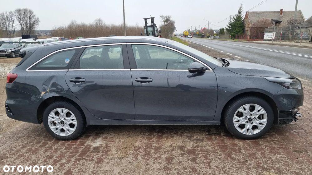 Kia Ceed 1.6 CRDi Eco-Dynamics+ (48V Mild-Hybrid) DCT7 GT Line - 2