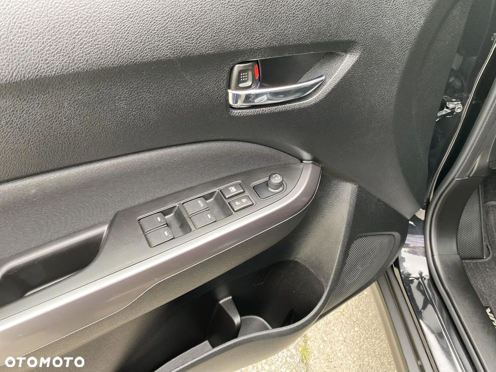 Suzuki Vitara 1.4 Boosterjet SHVS Premium 4WD - 11