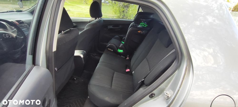 Toyota Auris 1.4 D-4D Premium - 7