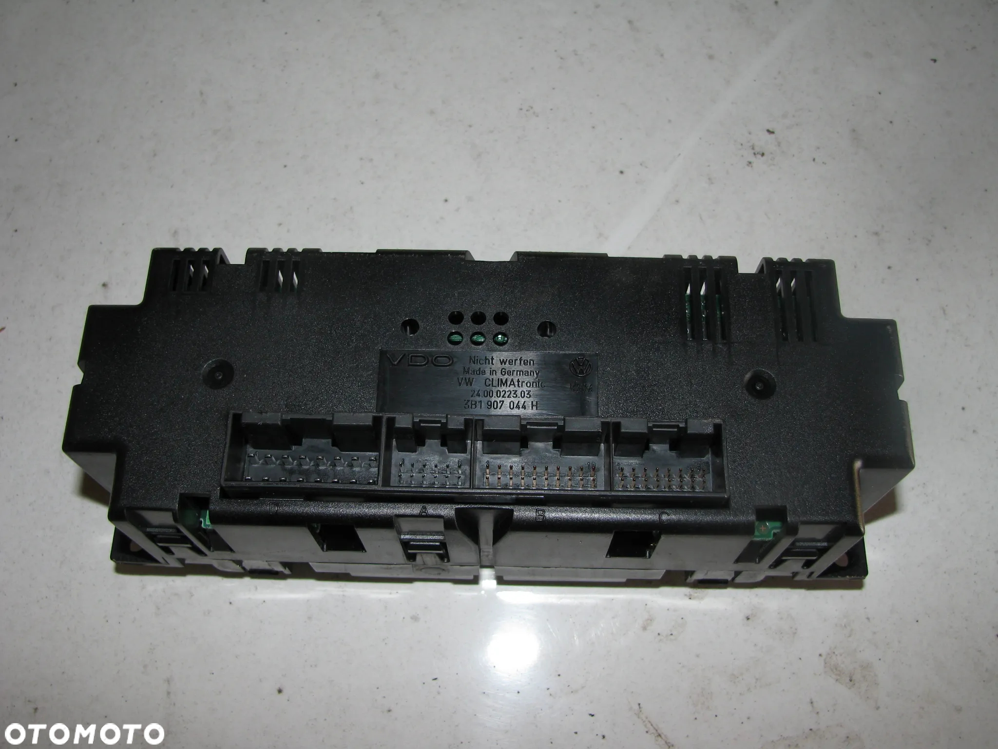 PANEL NAWIEWU VOLKSWAGEN PASSAT B5 FL 3B1907044H - 2