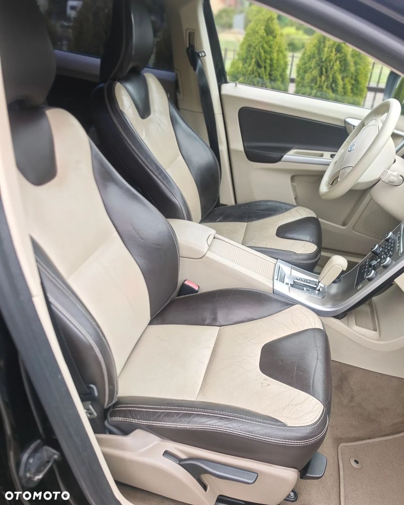 Volvo XC 60 D5 AWD Summum - 28