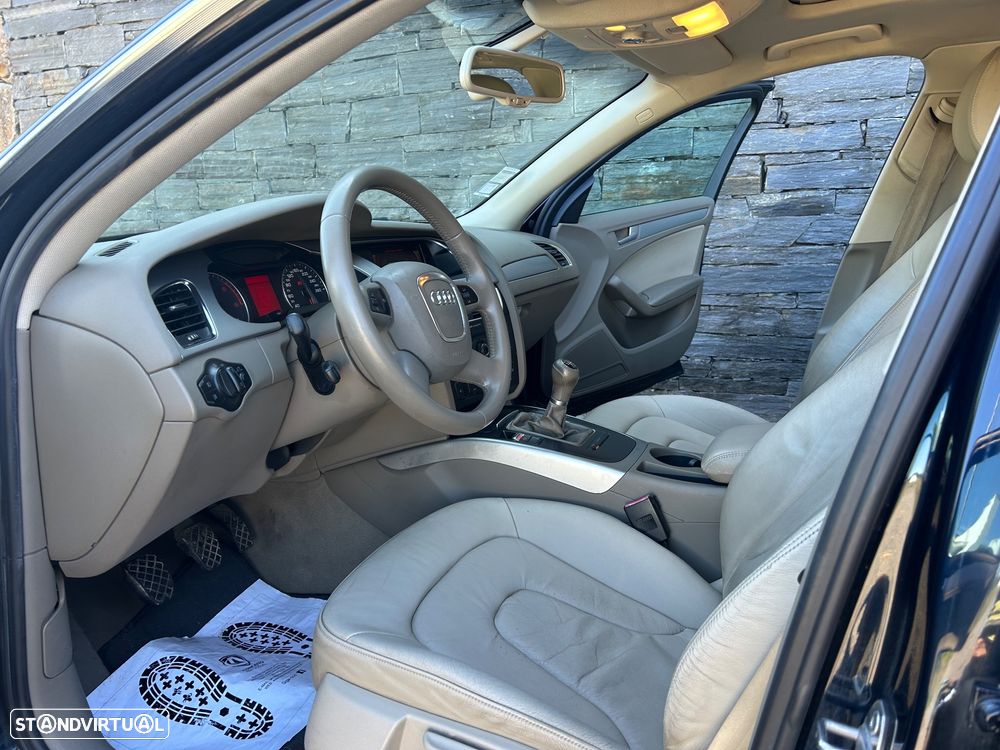 Audi A4 Avant 2.0 TDI exclusive - 19