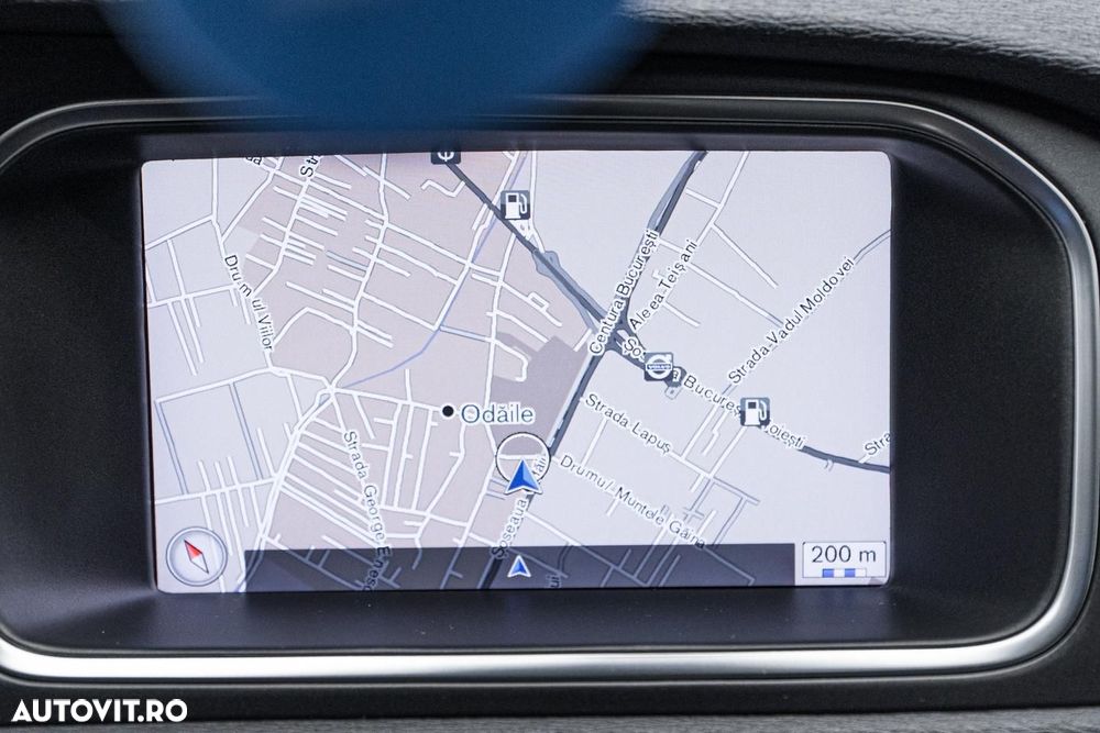 Volvo V40 D3 Geartronic Momentum - 39