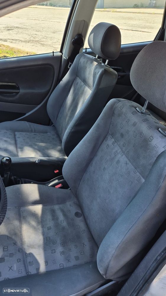 SEAT Ibiza 1.0 Passion - 4