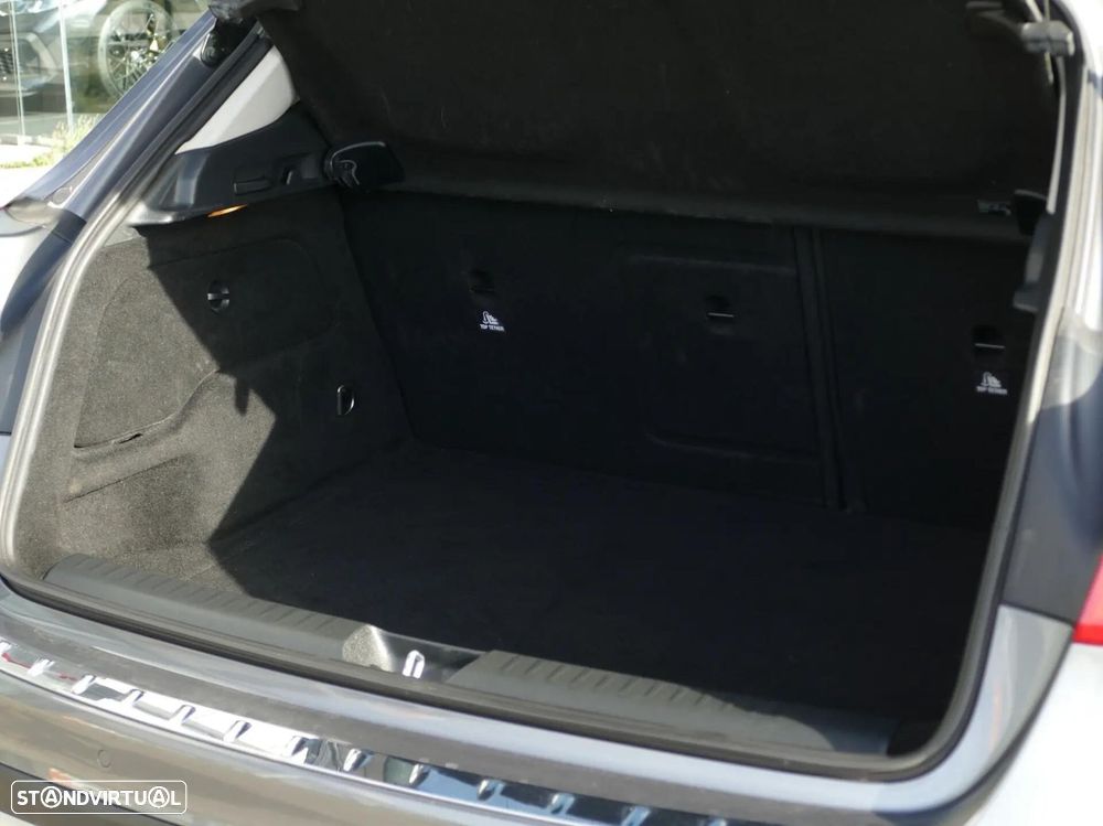Mercedes-Benz GLA 180 d Urban Aut. - 13
