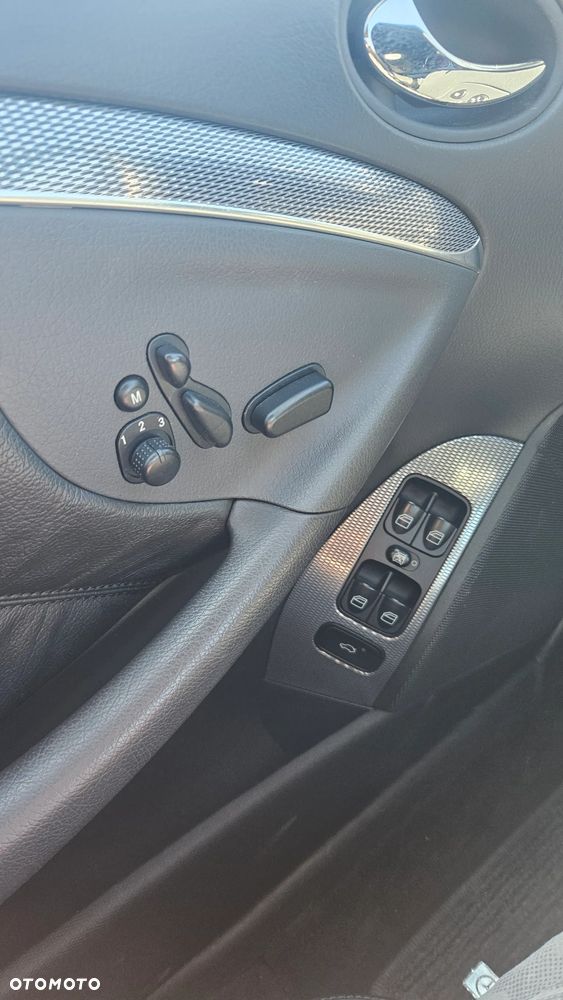 Mercedes-Benz CLK 320 - 18