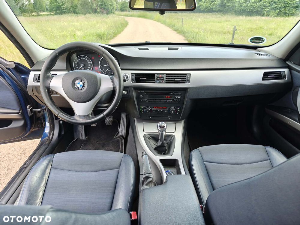 BMW Seria 3 - 17
