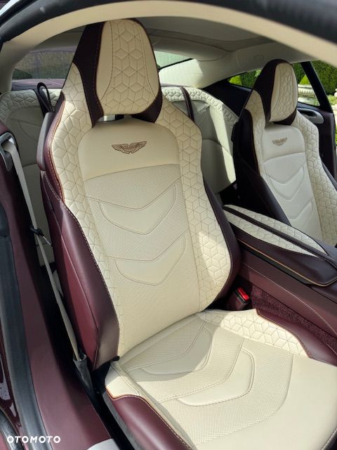 Aston Martin DBS Superleggera Standard - 4