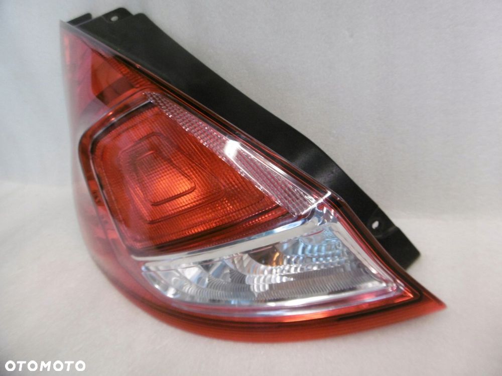 FORD FIESTA MK7- lampa tylna lewa - 3