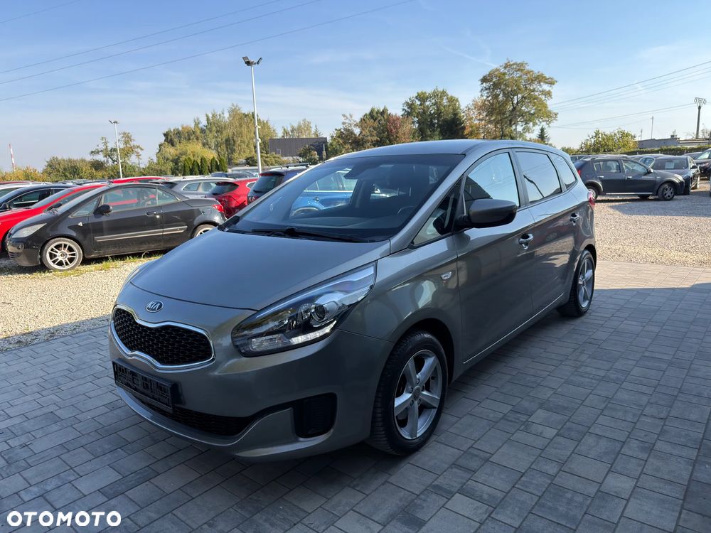 Kia Carens ver-1-6-gdi-business-line - 18