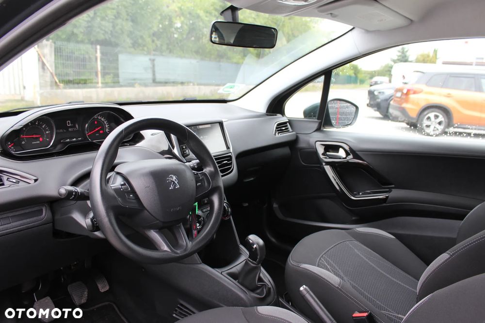 Peugeot 208 PureTech 82 Active - 15