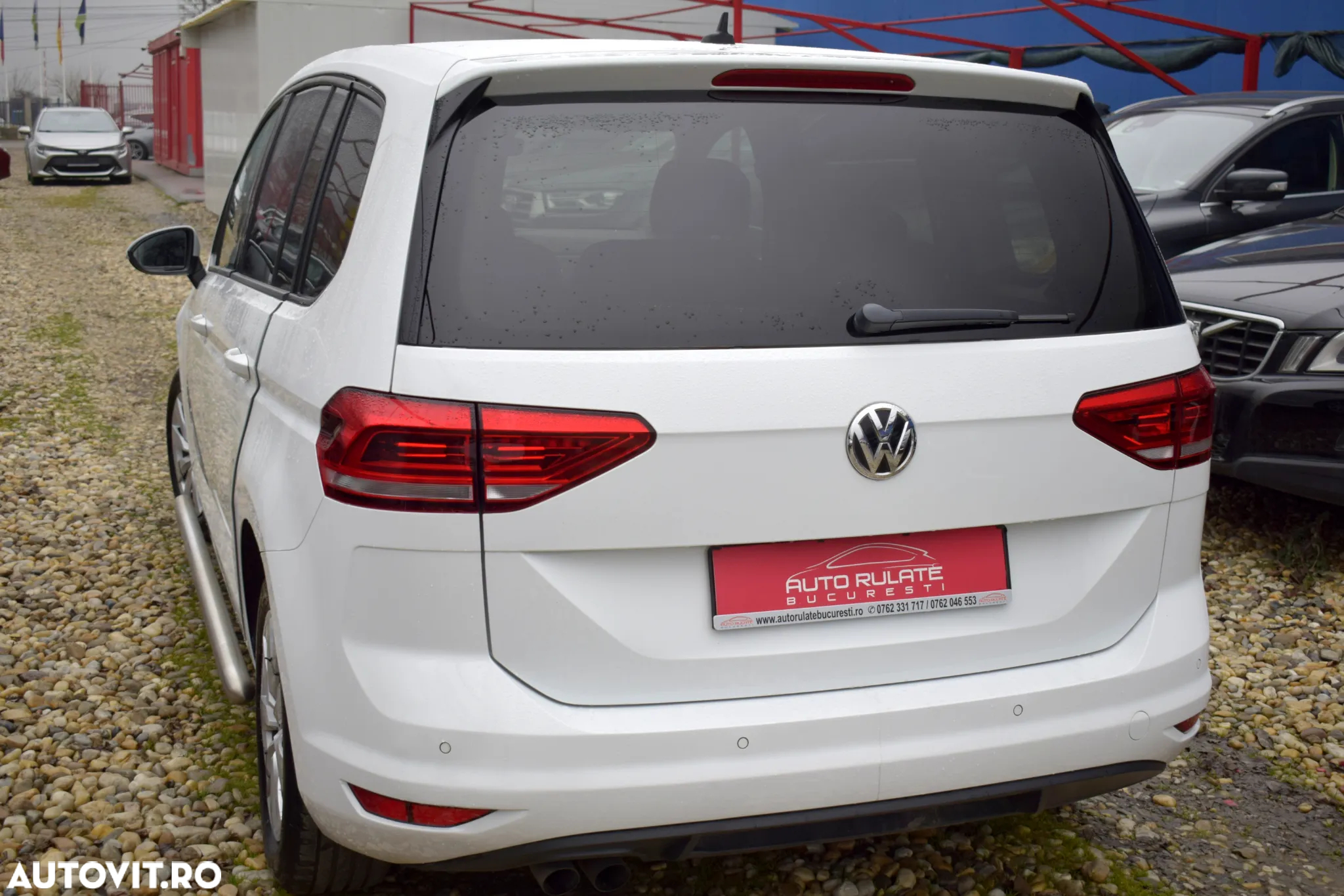Volkswagen Touran 2.0 TDI DSG Comfortline - 5