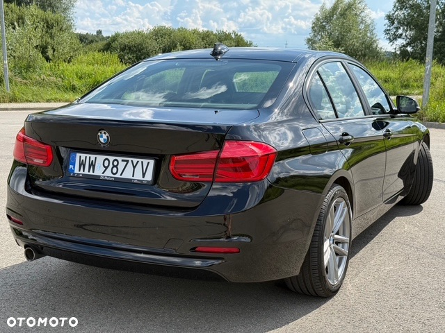 BMW Seria 3 318i - 5