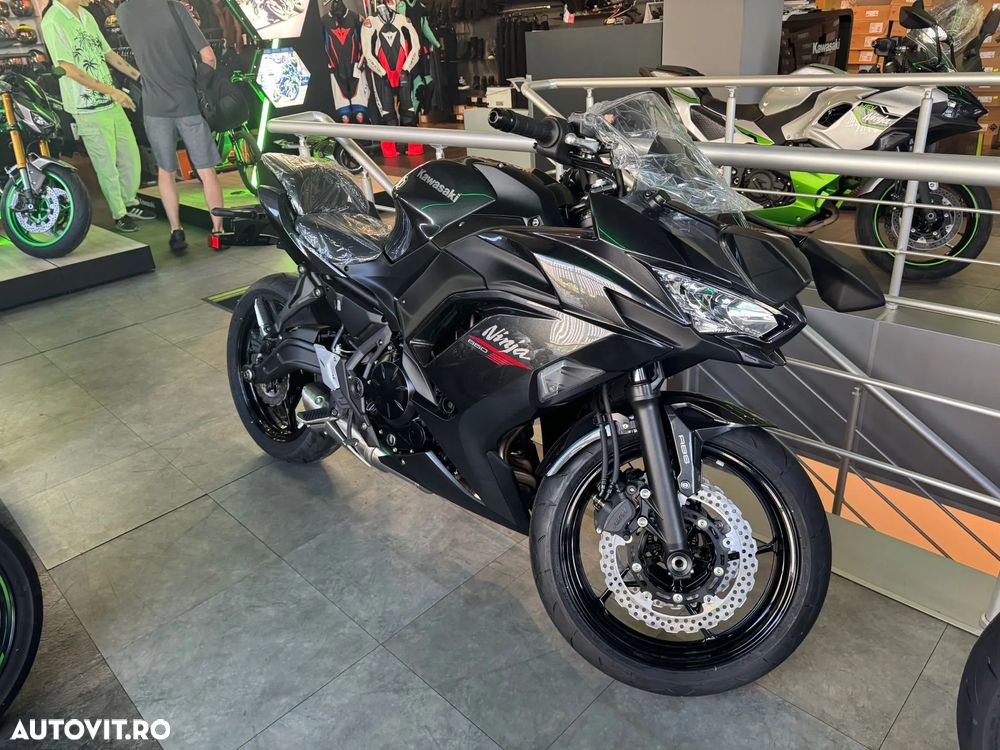 Kawasaki Ninja 650 - 2