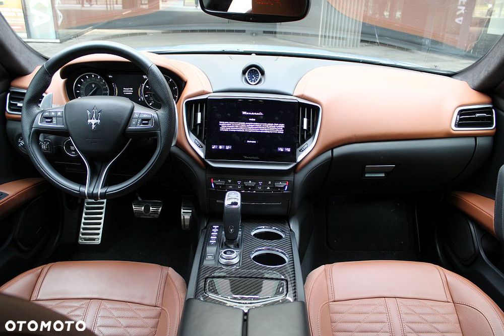 Maserati Ghibli - 24