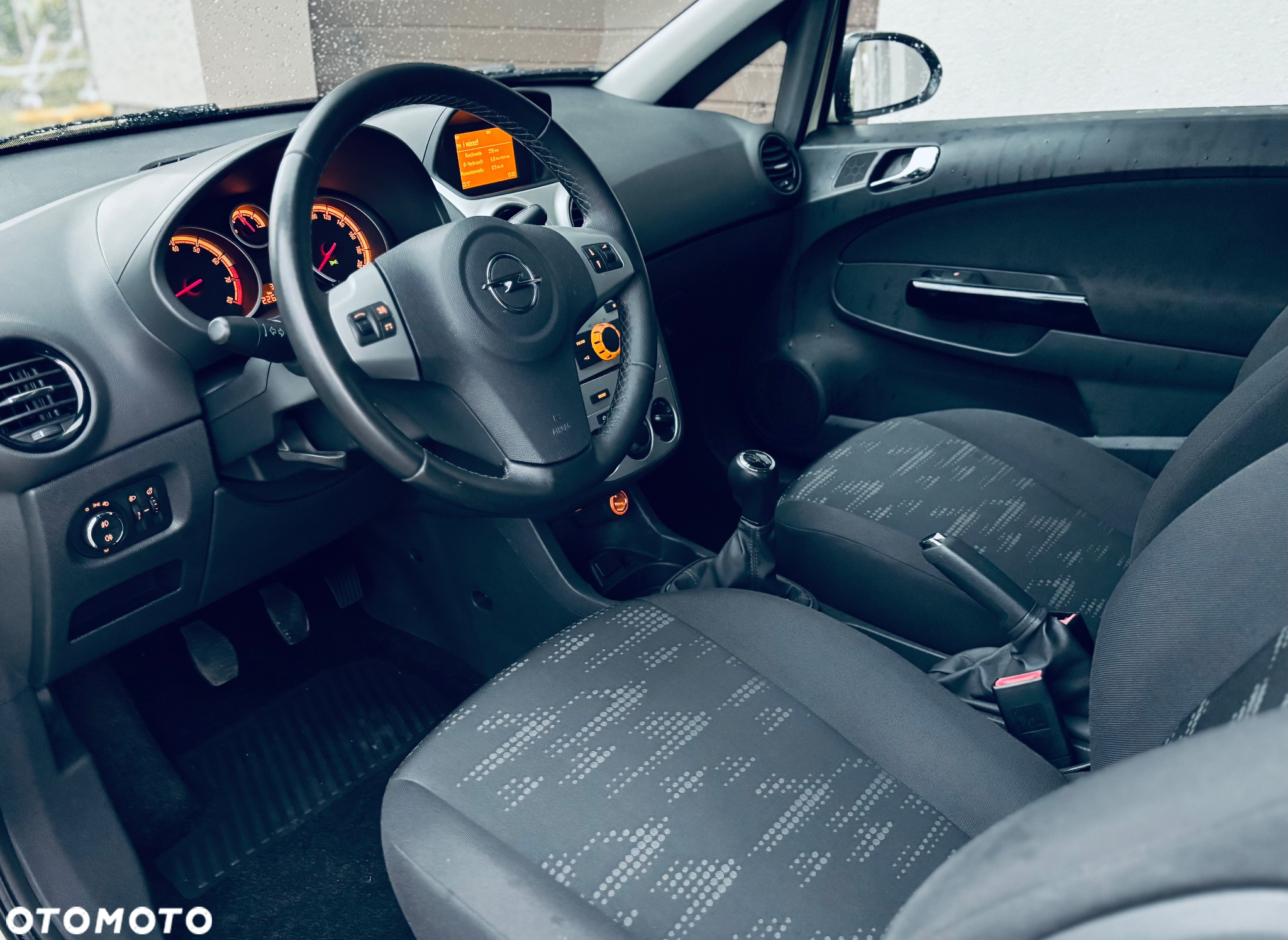 Opel Corsa - 8