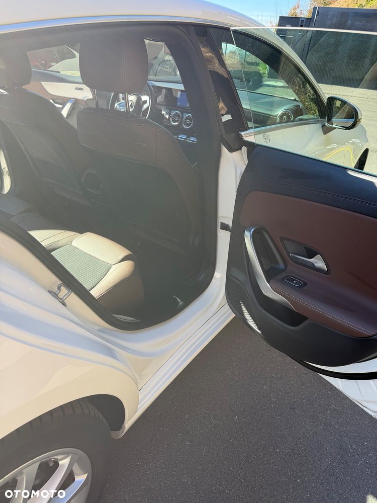 Mercedes-Benz CLA 180 Edition 2020 - 16