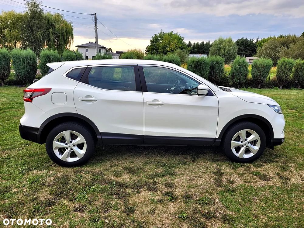 Nissan Qashqai 1.3 DIG-T N-WAY - 8