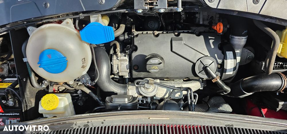 Volkswagen T5 1.9 TDi - 18