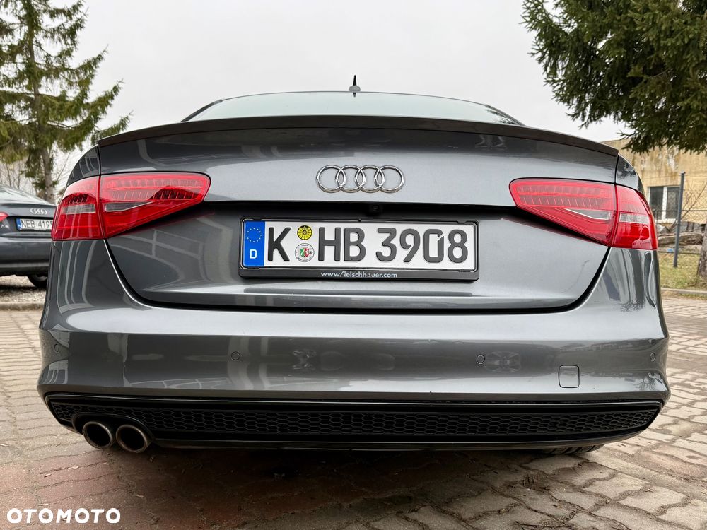 Audi A4 Limousine 2.0 TDI DPF clean diesel S line Sportpaket - 7