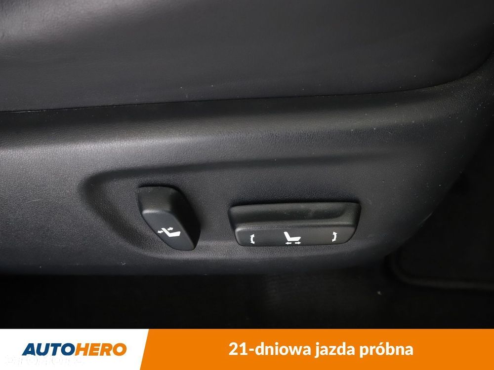 Lexus NX 300h Comfort AWD - 36