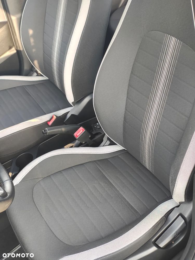 Hyundai i10 - 13
