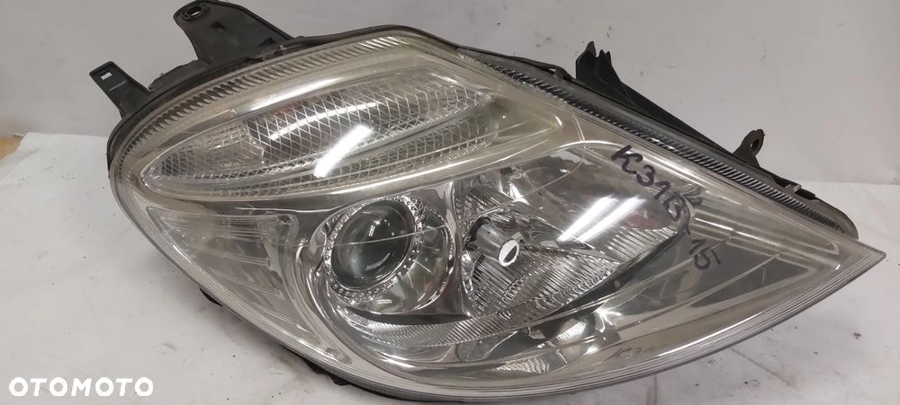 .  LAMPA PRZOD PRZEDNIA PRAWA CITROEN C8 - 1