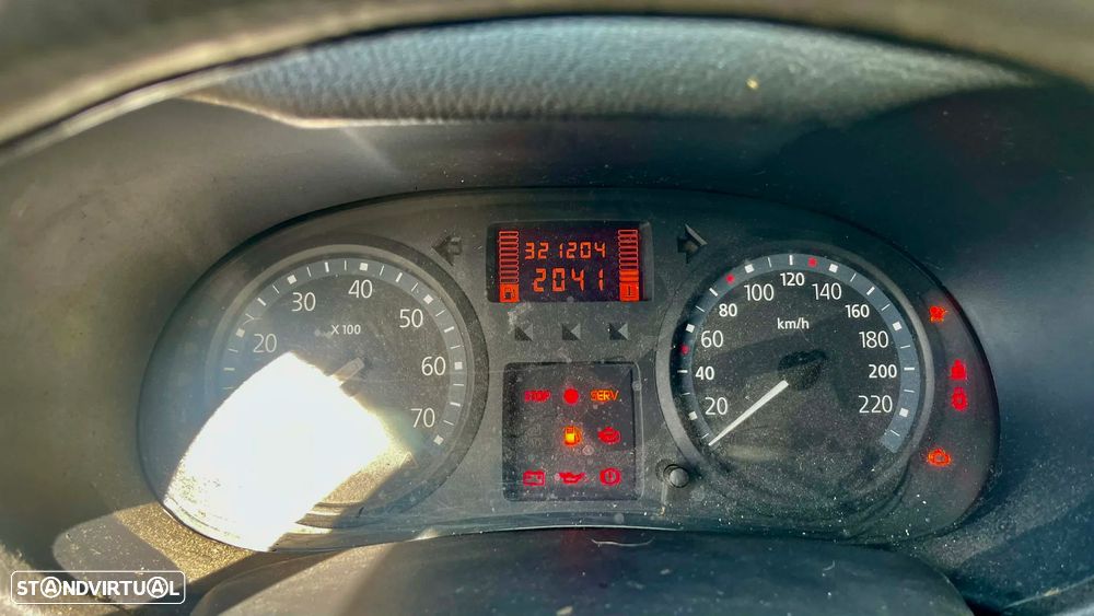 Renault Clio 1.5 DCI VAN - 9