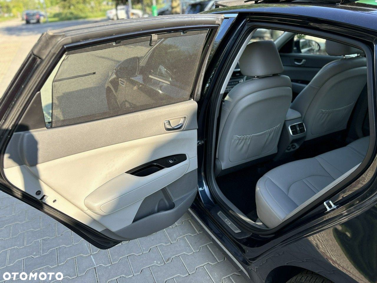 Kia Optima - 27