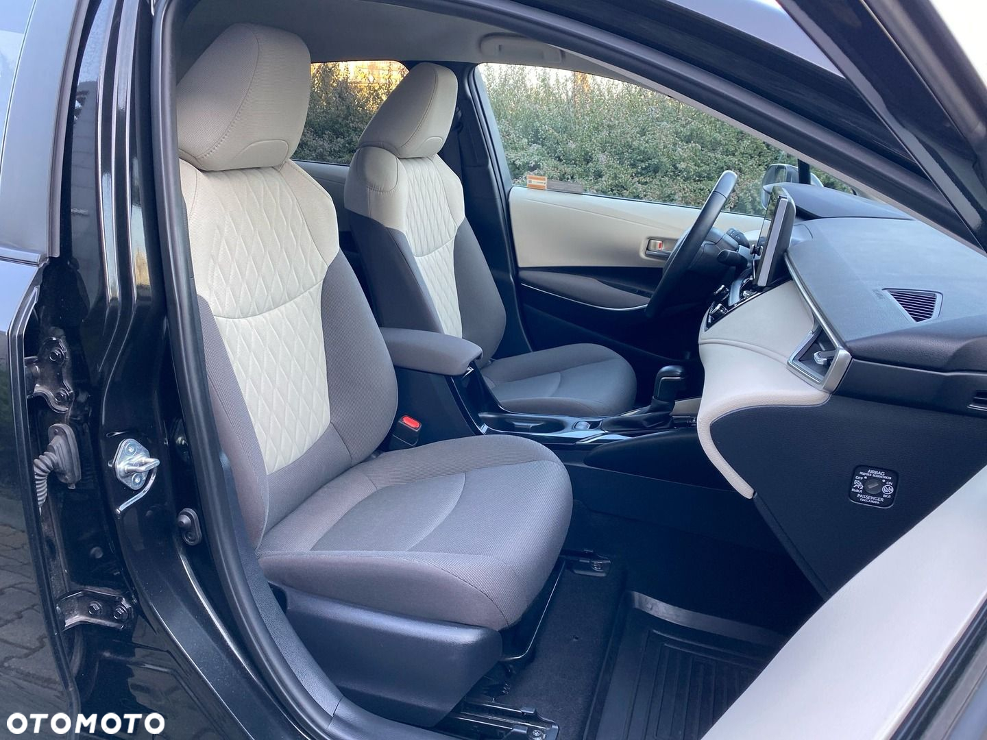 Toyota Corolla - 16