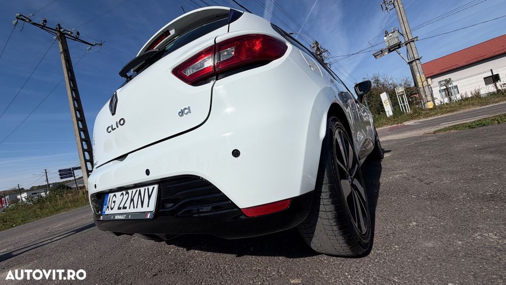 Renault Clio - 21
