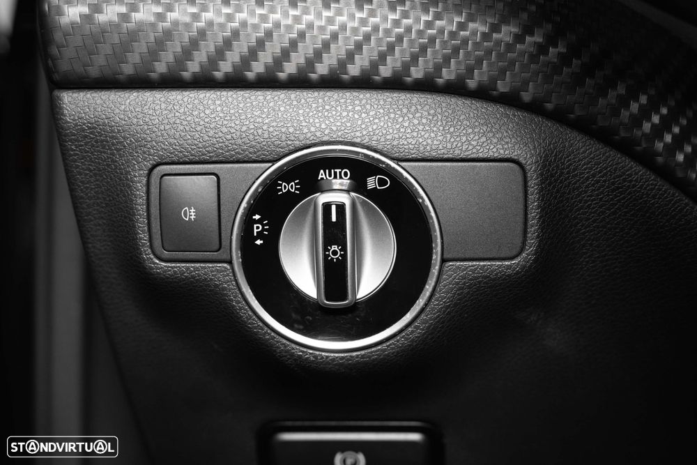 Mercedes-Benz A 45 AMG 4Matic Speedshift 7G-DCT - 24