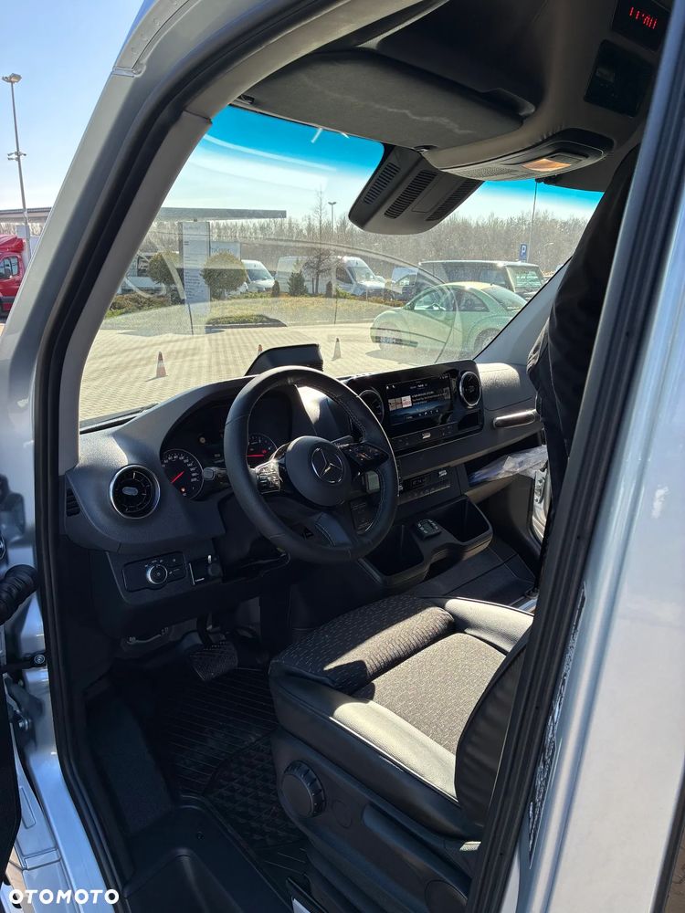 Mercedes-Benz Sprinter 519 CDI - 9