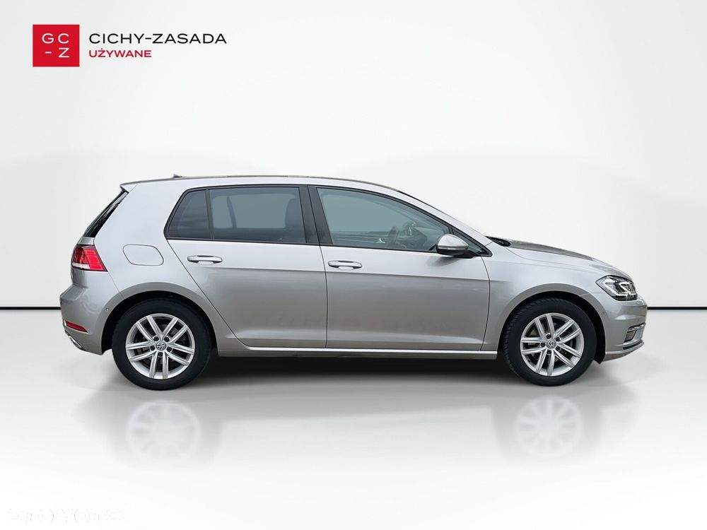 Volkswagen Golf - 4