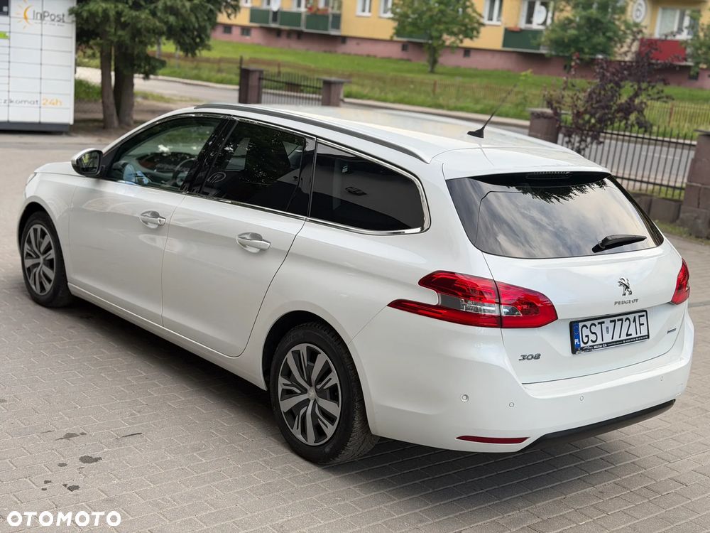 Peugeot 308 2.0 Blue HDi Allure S&S - 10