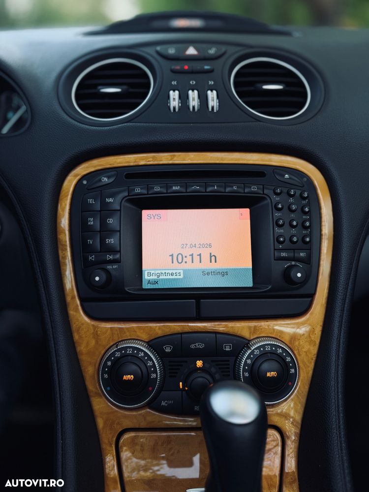 Mercedes-Benz SL 350 Aut - 25