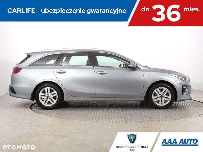 Kia Ceed - 8