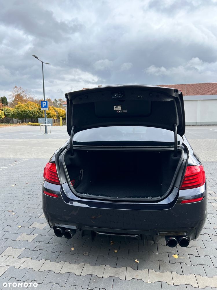 BMW Seria 5 535i xDrive - 17