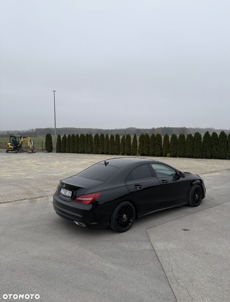 Mercedes-Benz CLA 220 d 7G-DCT AMG Line - 10