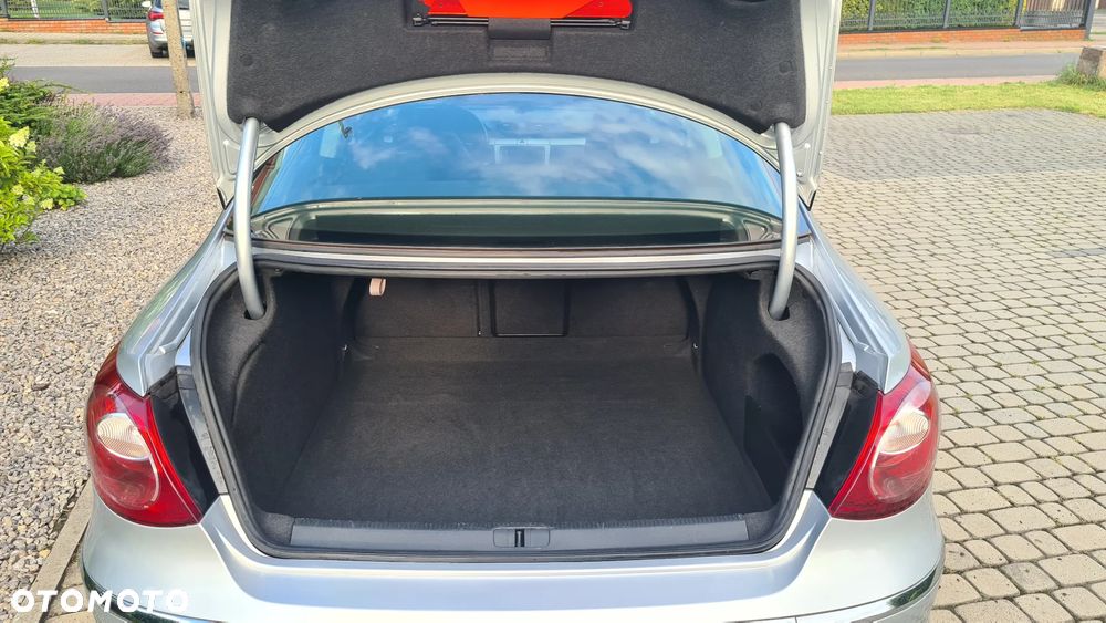 Volkswagen Passat CC 2.0 TDI DPF DSG - 11