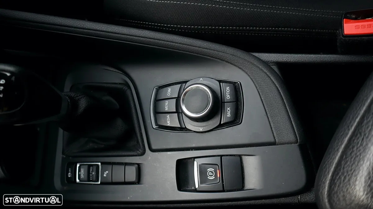 BMW X1 16 d sDrive Advantage - 39