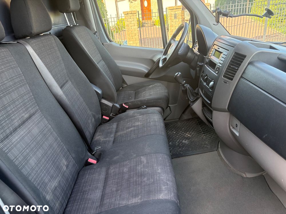 Mercedes-Benz Sprinter - 8