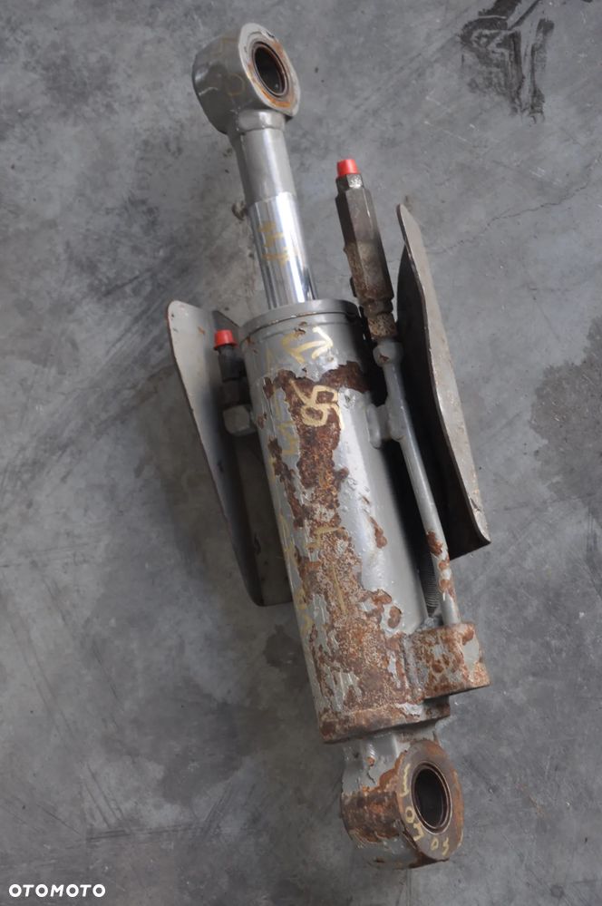 Siłownik hydrauliczny yanmar vio 25-4 - 2