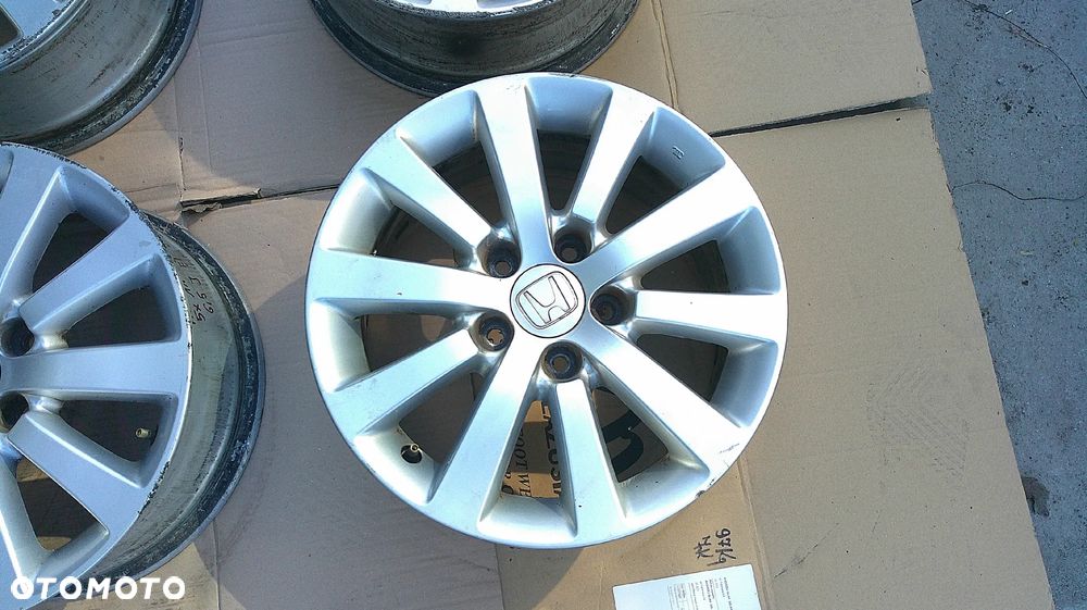 FELGI ALUMINIOWE 5X114,3 16 ET38 - 2