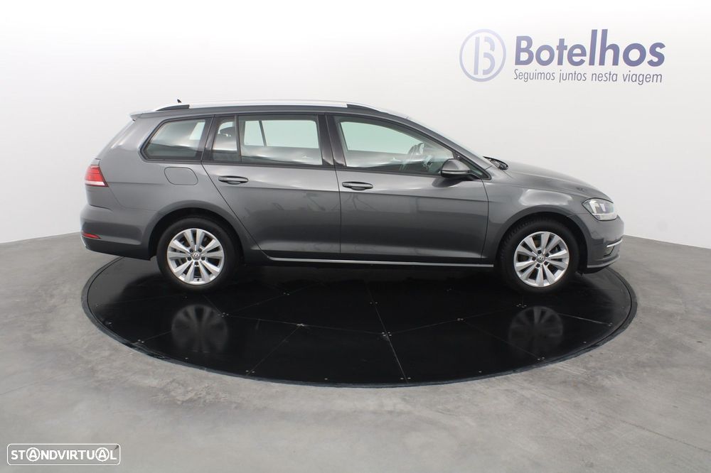 VW Golf Variant 1.6 TDi Highline - 8