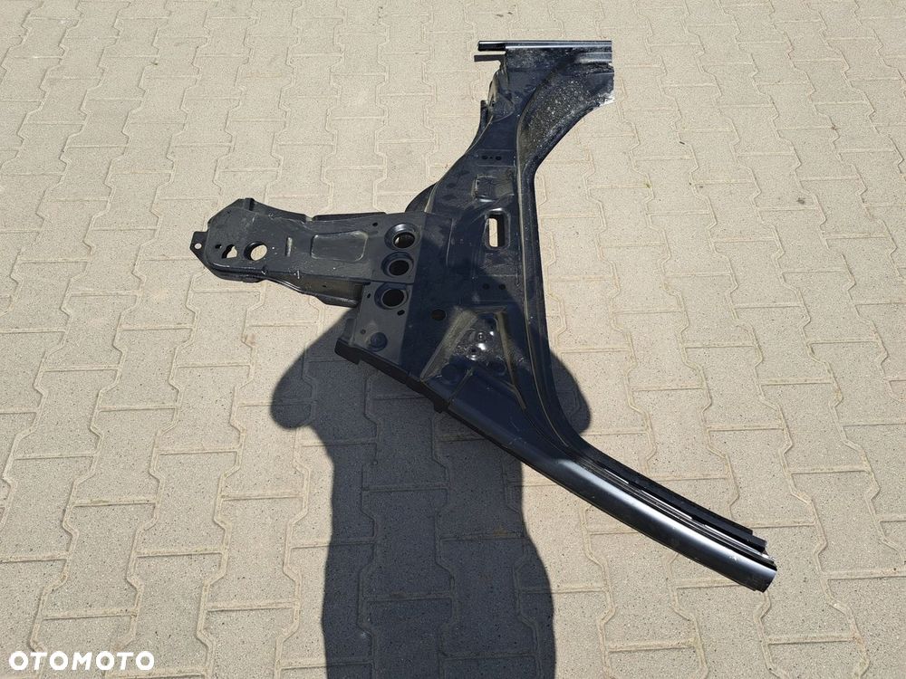 SŁUPEK PRÓG PRAWY JUMPY EXPERT III 3 16 - - 3