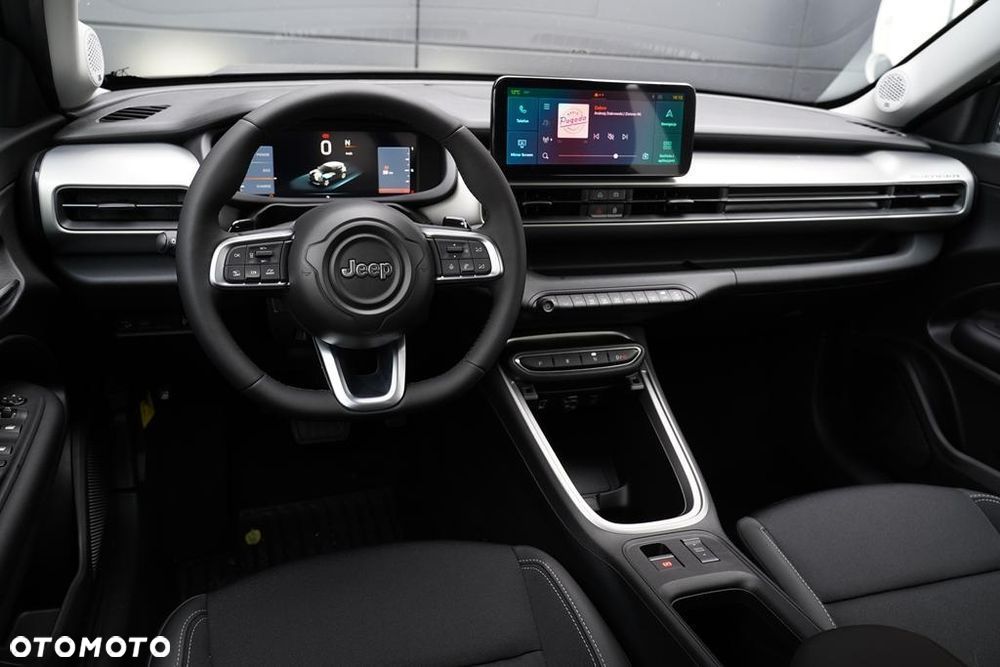 Jeep Avenger 1.2 T3 mHEV Altitude FWD eDCT6 - 28