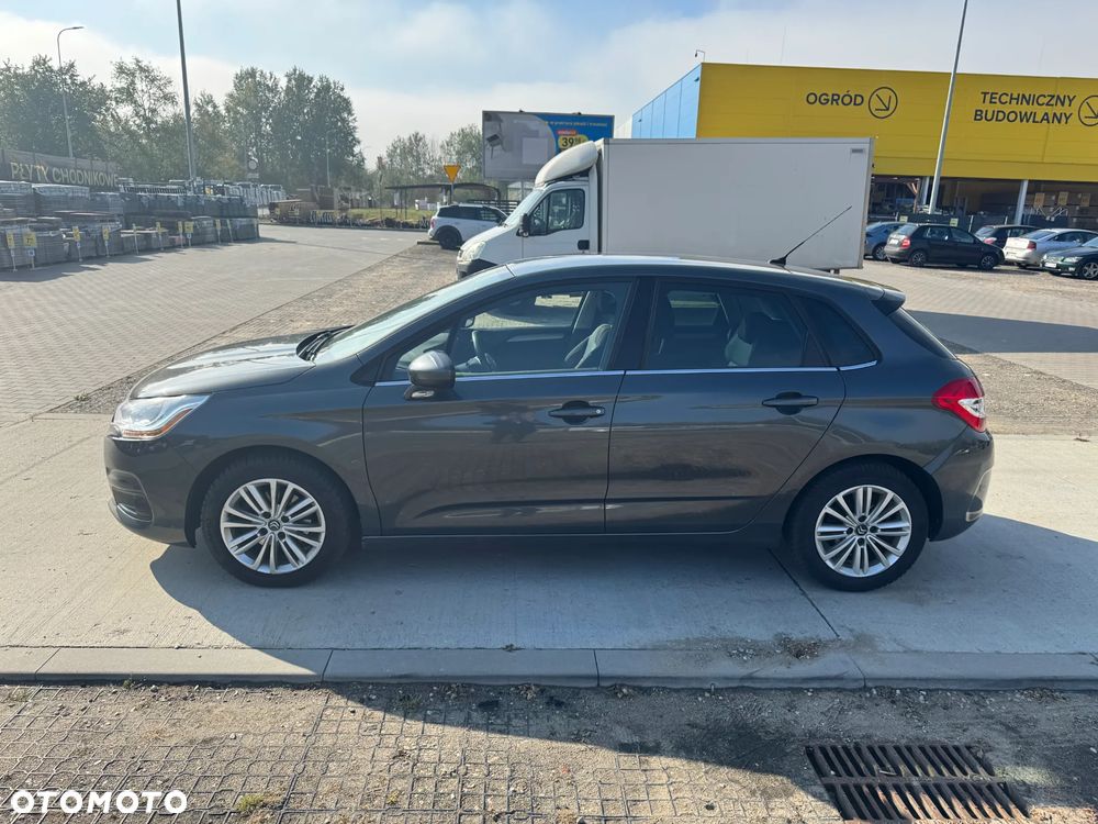 Citroën C4 e-HDi 115 Selection - 3