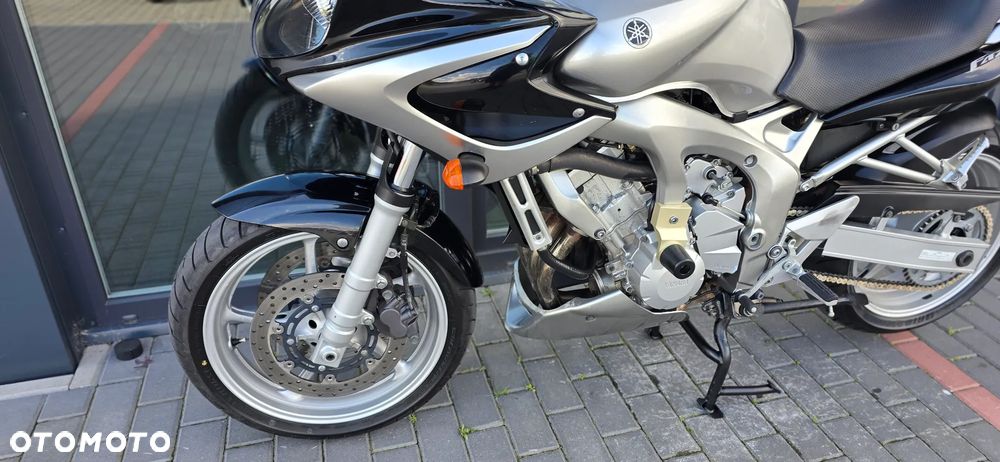 Yamaha FZ6 - 39