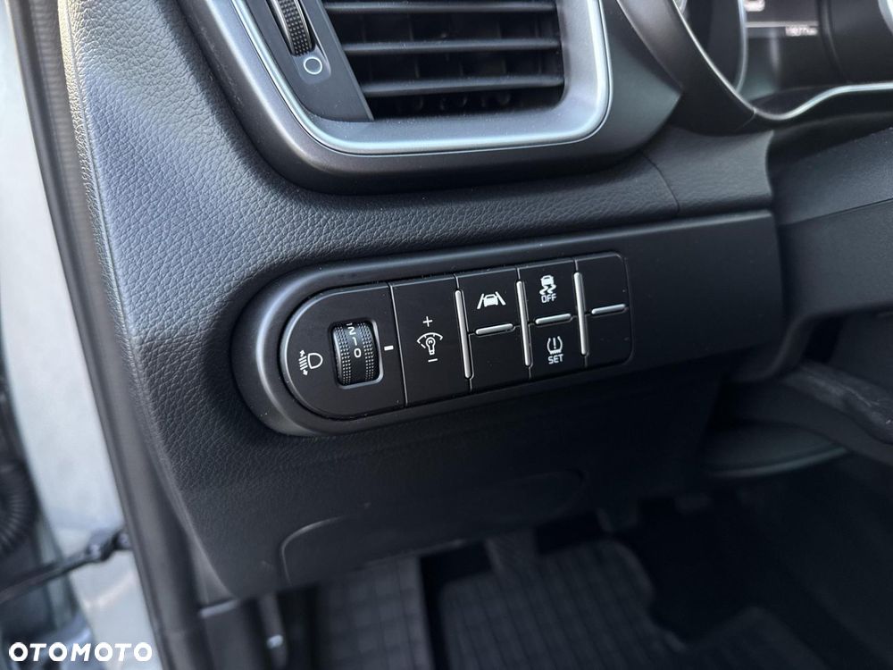Kia Ceed 1.5 T-GDI M - 20